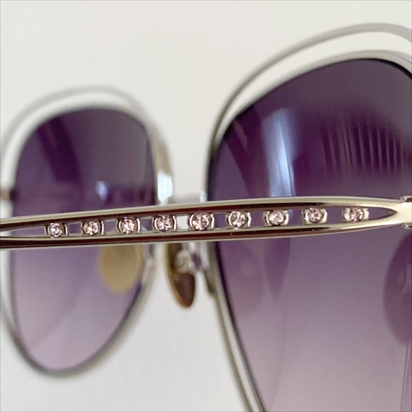 OSCAR de la RENTA Silver Oversize Teardrop Sunglasses Embellished - Picture 8 of 9